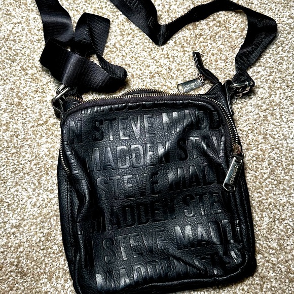 Used - Picture 1 of 1